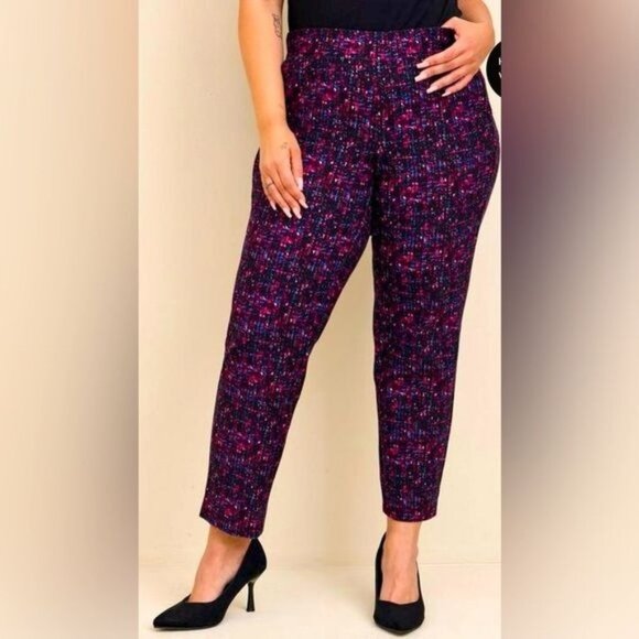 NWOT TORRID Women’s Pull-On Relaxed Taper Studio Luxe Ponte High-Rise Pant Sz:00 - Picture 1 of 15